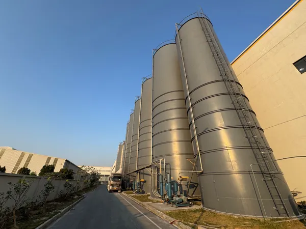 Warehouse and logistics center